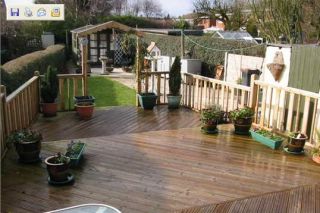 diaganol decking