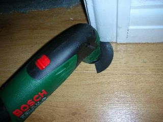 Bosch PMF 180 E under cutting door frame