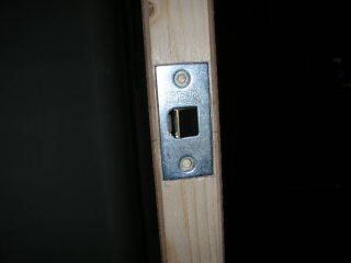 T latch in door