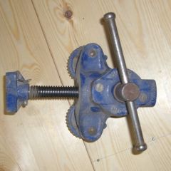 floorboard clamp closed